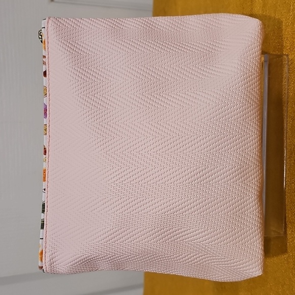 Estee Lauder Cosmetic Bag/clutch, NWOT, 8x7x1.5" - Picture 4 of 7